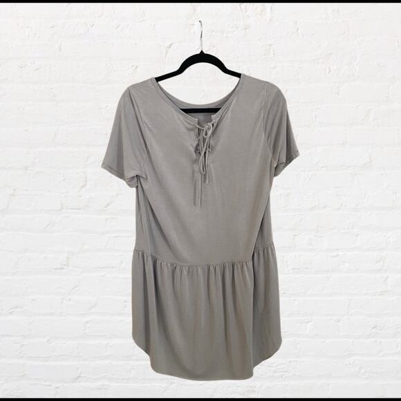 Mote modal tiered high low style top with lace up back accent - Picture 4 of 7